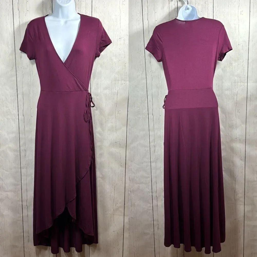 Forever 21 Burgundy Wrap Midi Dress Size M Short Sleeve Boho Romantic Flowy